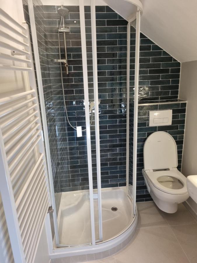 Villa With Private Sauna And Jacuzzi, 8 Min From Schloss Schoebrunn Bécs Kültér fotó