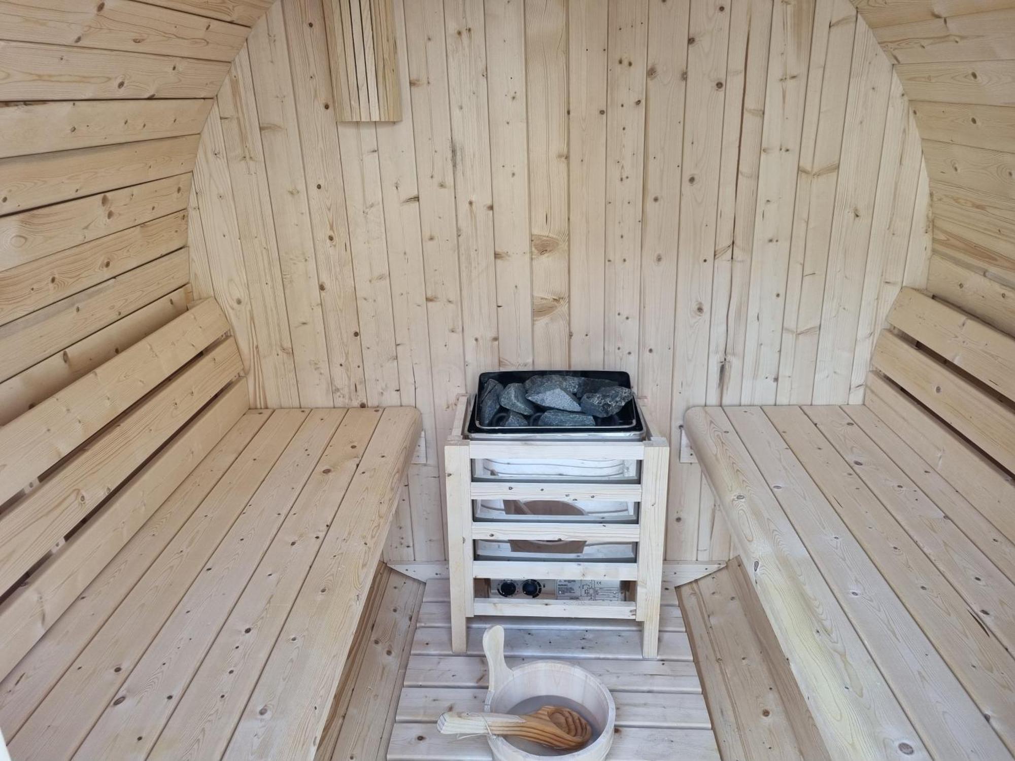 Villa With Private Sauna And Jacuzzi, 8 Min From Schloss Schoebrunn Bécs Kültér fotó